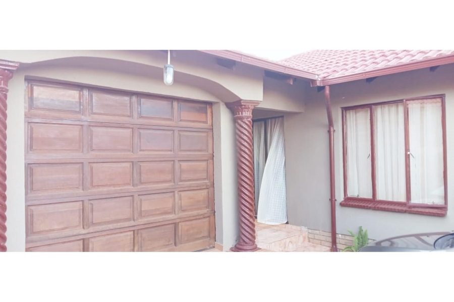3 Bedroom Property for Sale in Tlhabane West North West